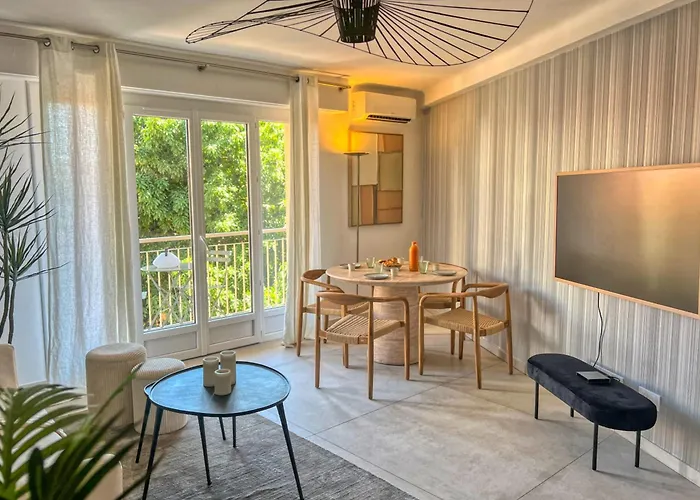 Le Rossini Center Airco Parking For 4 By Sunset Daire