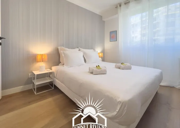 Le Rossini Center Airco Parking For 4 By Sunset Daire Antibes