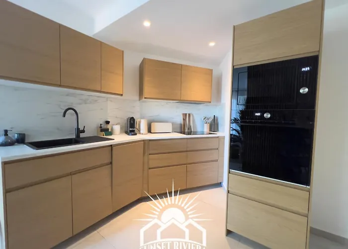 Le Rossini Center Airco Parking For 4 By Sunset Daire